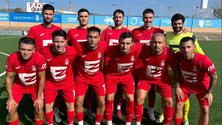 El once del Redován en Gandia. Foto: club.