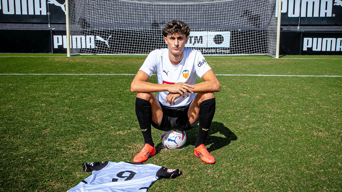 Aimar Blázquez, delantero del Valencia CF Juvenil. Foto: Valencia CF. 