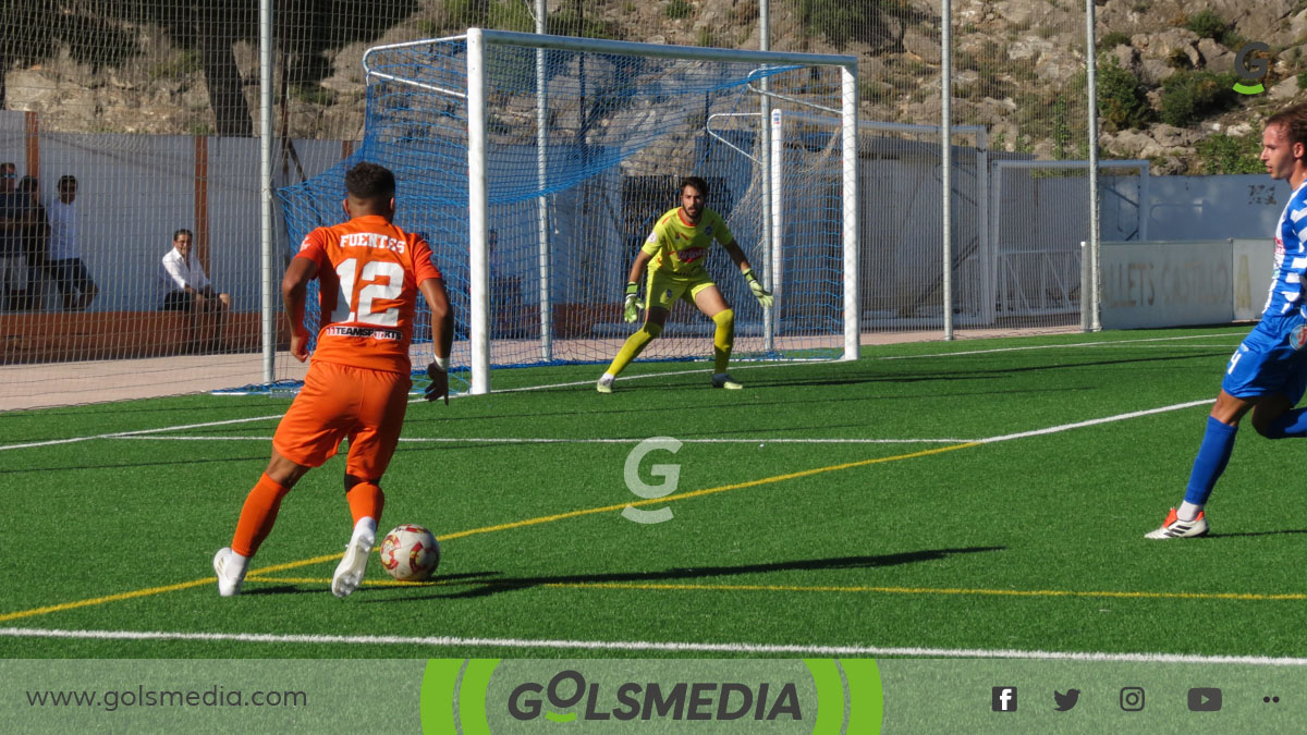 Alejandro Fuentes, jugador del CD Soneja. 