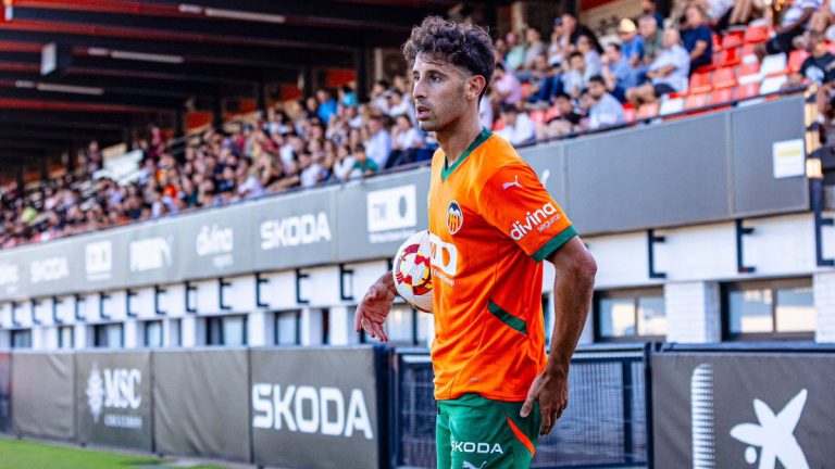 Marco Camus en un partido del Mestalla en Paterna. Foto: Valencia CF.