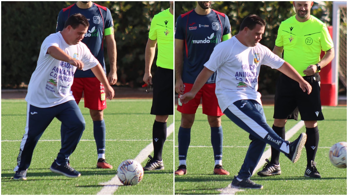 Manolo realizando el saque de honor en el Murada vs CF Intercity B. Foto: CD Murada. 