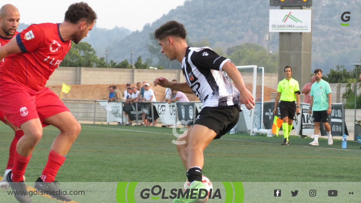 Nico Cabanes en un partido de la UD Castellonense.