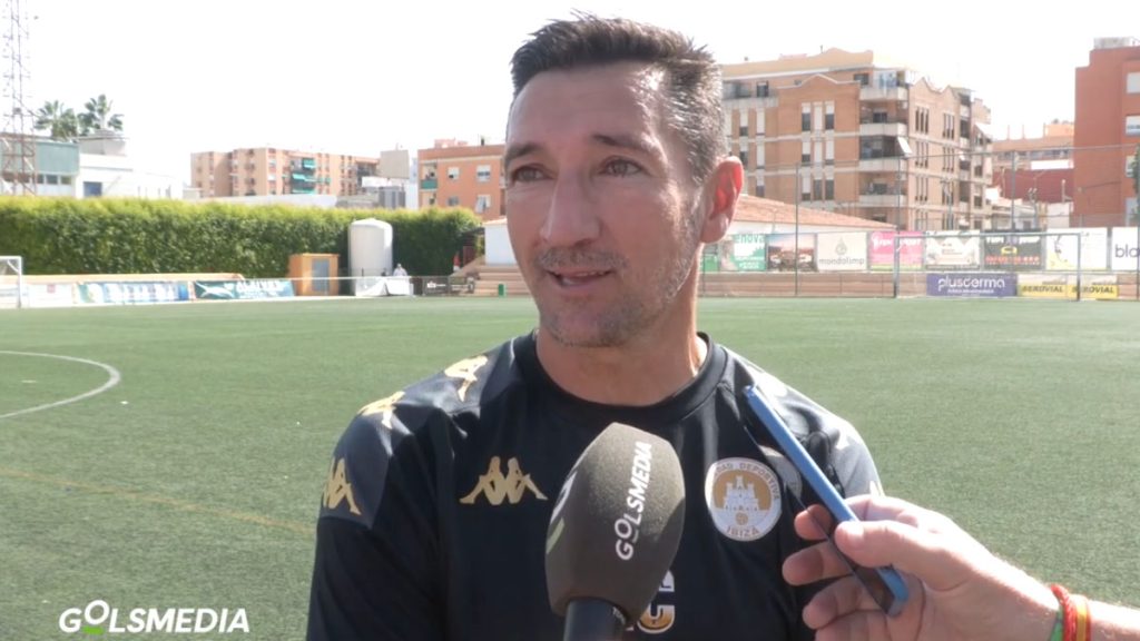 Raúl Casañ, entrenador de la SD Ibiza.