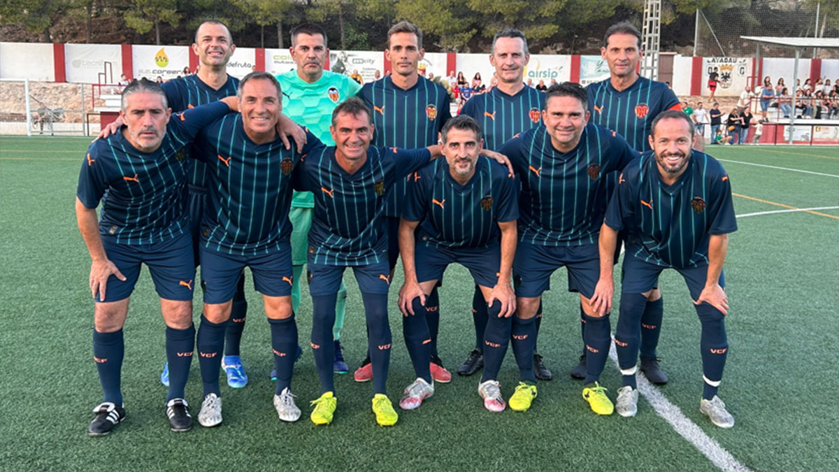 Once del Valencia CF en el partido de Leyendas en Catadau. Foto: Leyendas Valencia CF. 