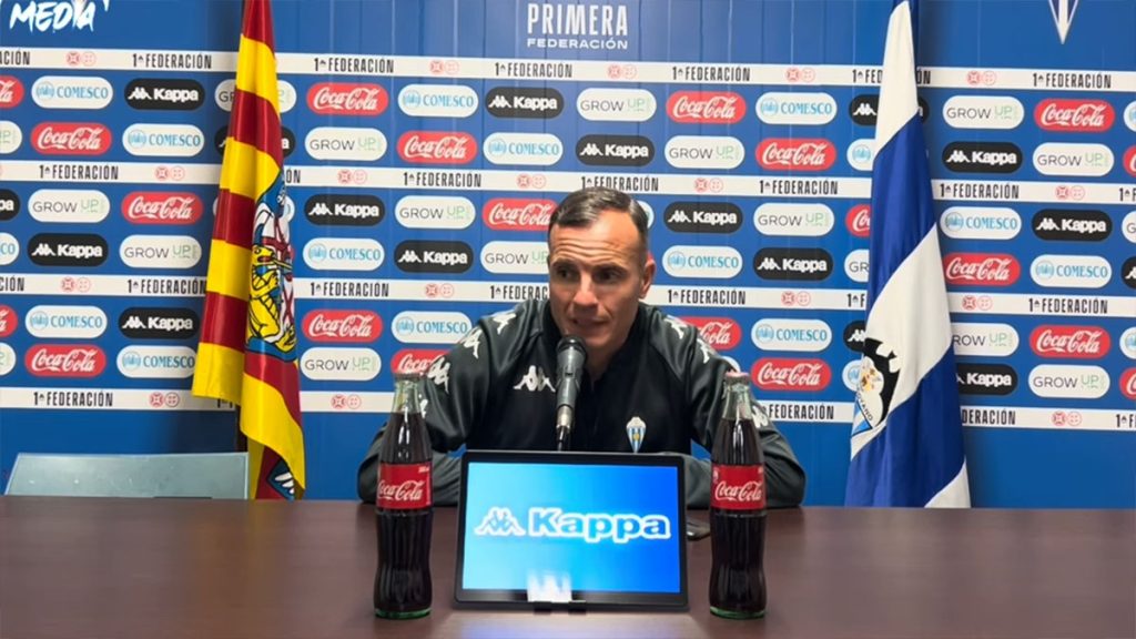 Juli, entrenador del CD Alcoyano. Foto: CD Alcoyano.