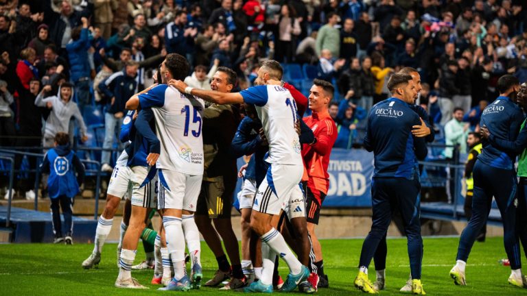 Los jugadores del Recreativo festejando su gol final ante el Hércules. Foto: Recre.