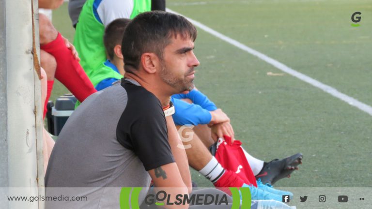 Javi Motes, entrenador de la UD Quart de Poblet.