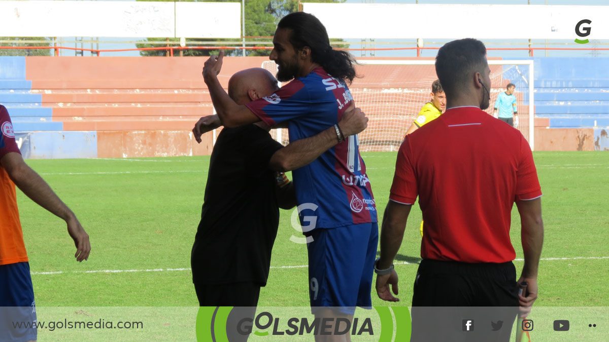 Jawed celebrando su gol ante el Baleares.