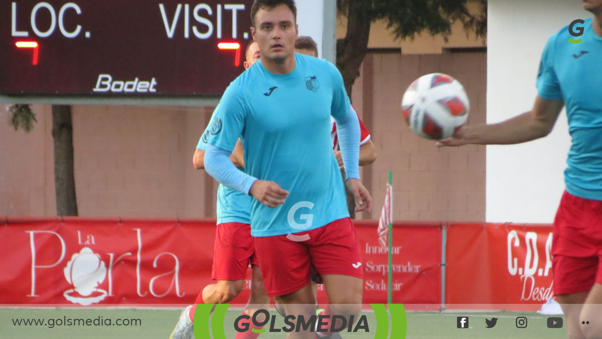 Pablo Ros, defensa del Ribarroja CF. 