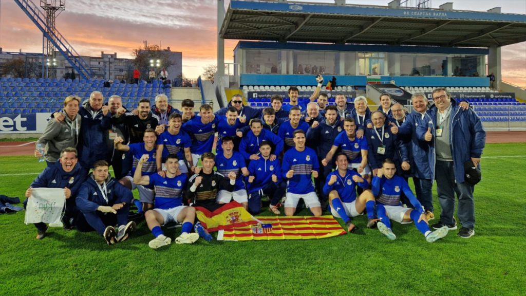 La plantilla de la Selección Aragonesa en la Copa Regiones UEFA. Foto: RFAF.