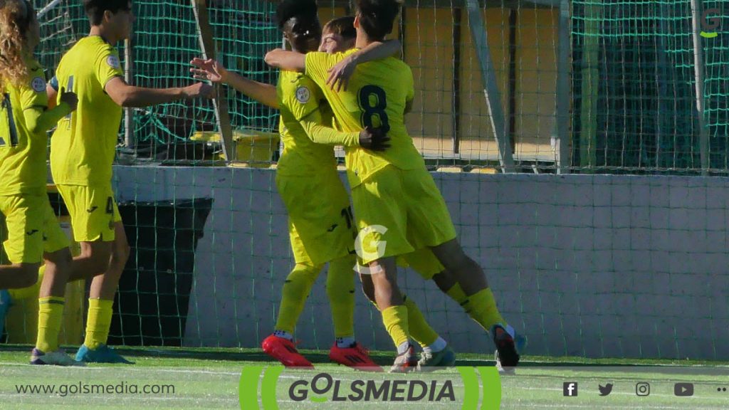 La celebración de un gol del Villarreal CF Juvenil.
