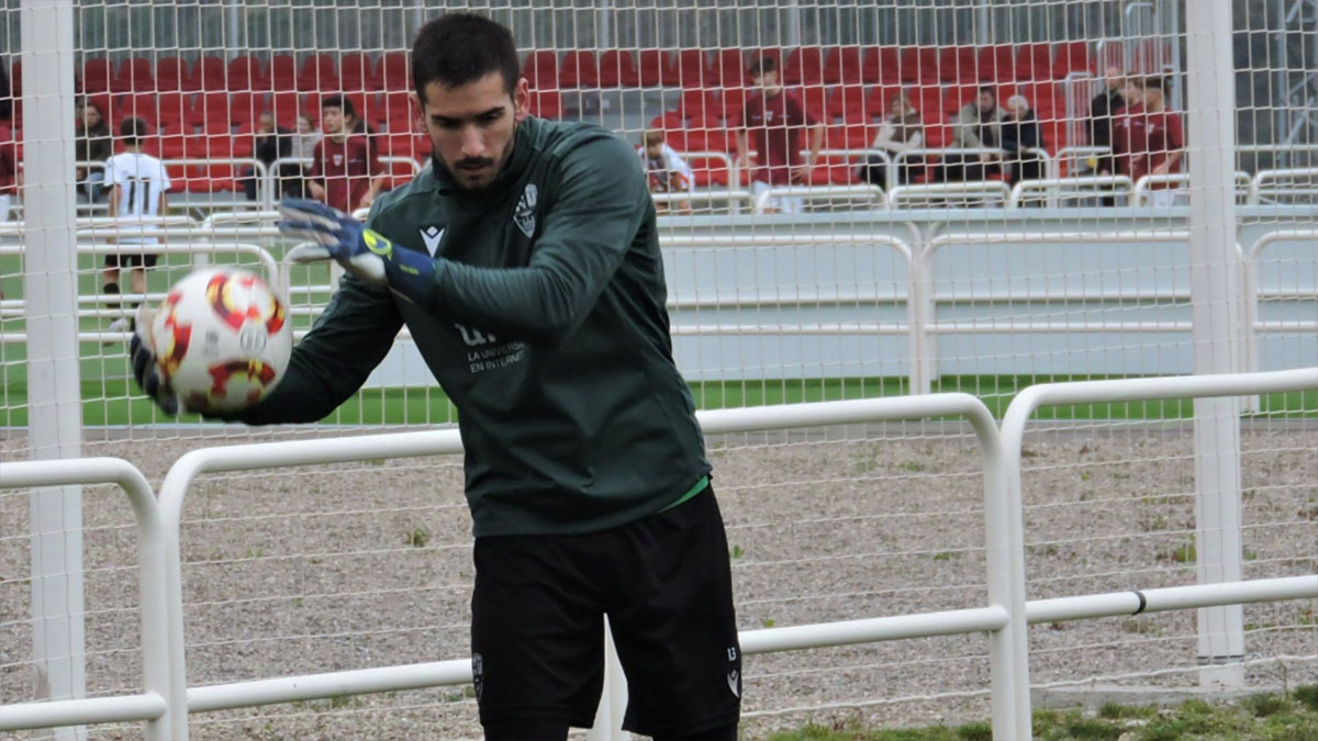 Álex Daza, portero de la UD Logroñés. Foto: UD Logroñés. 