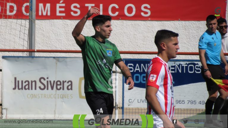 Fede, delantero de la UD Calpe.