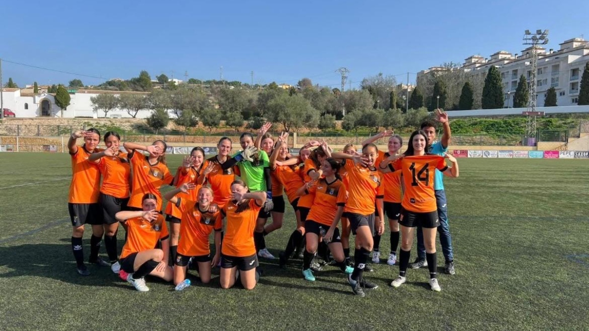 El equipo femenino del Teulada Moraira.