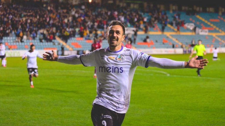 Maikel Villajos celebrando un gol con el Salamanca. Foto: Salamanca UDS.