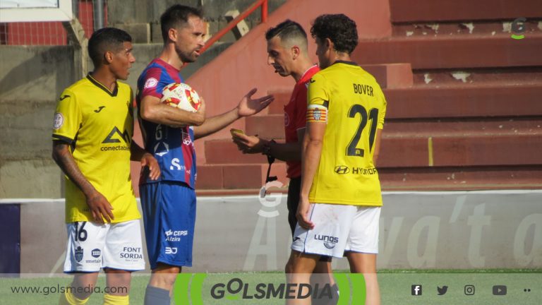 UD Alzira vs At Baleares.