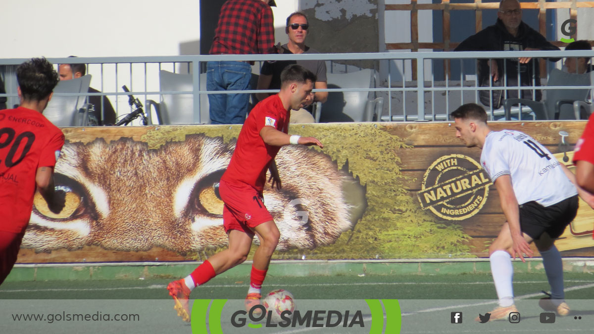 Kiko Caler, jugador del Crevillente Deportivo. 