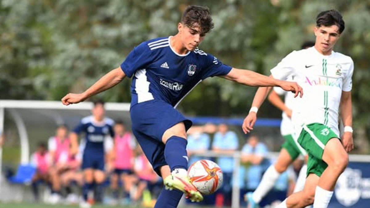 Miguel Conde en un partido de la Selección de Galicia. Foto: Futgal. 