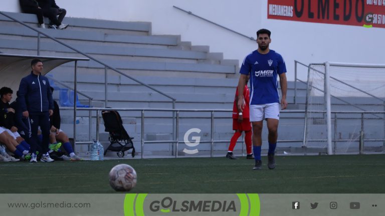 Lucas Ávila, jugador del Paiporta CF.