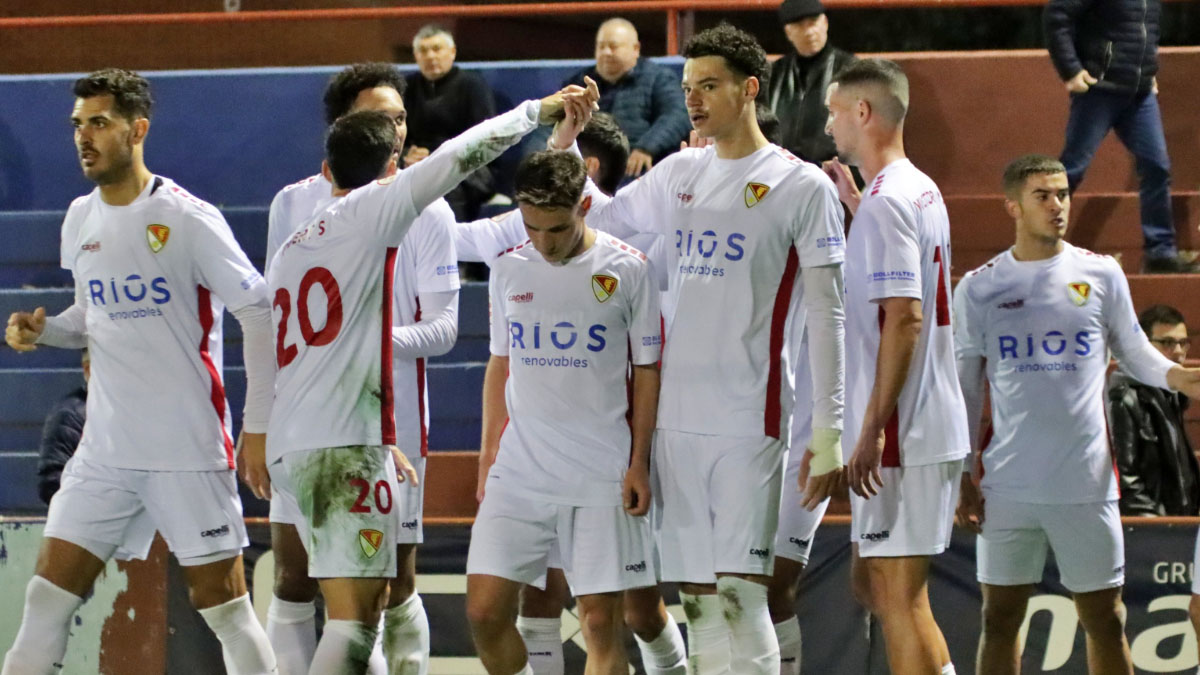 Van Den Heerik celebrando su gol en Alzira. Foto: Terrassa FC. 