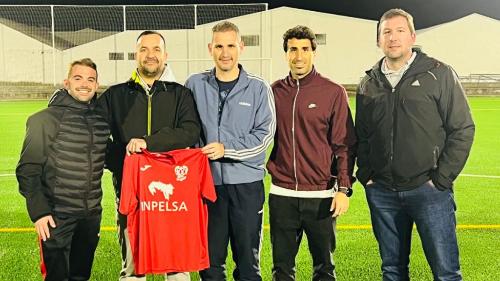 Nuevo cuerpo técnico y directiva de la UD Canals. Foto: UD Canals.