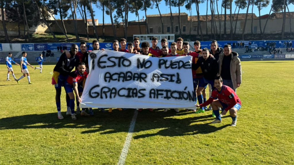 Los jugadores del CP Villarrobledo en el último partido. Foto: CP Villarrobledo.