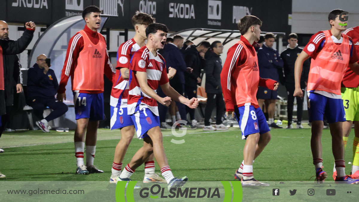 Los jugadores del Granada en octavos de la Copa del Rey Juvenil en Valencia. 