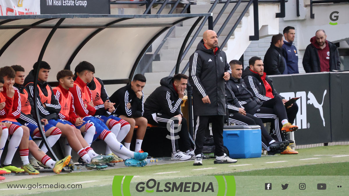 Raúl Barroso en la Ciudad Deportiva del Valencia en el partido de Copa del Granada Juvenil. 