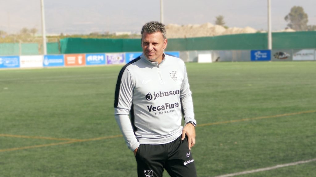 Pato, nuevo entrenador del Orihuela CF. Foto: Orihuela CF.