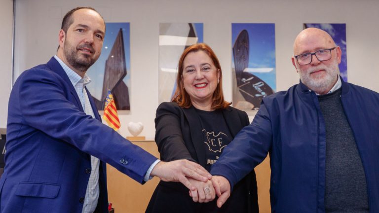 Guillermo Luján, Inma Ibañez y Pepe Villegas. Foto: Valencia CF.