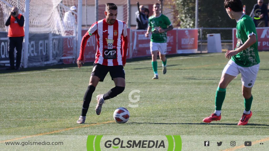 Alejandro Peiró en un partido de esta liga.