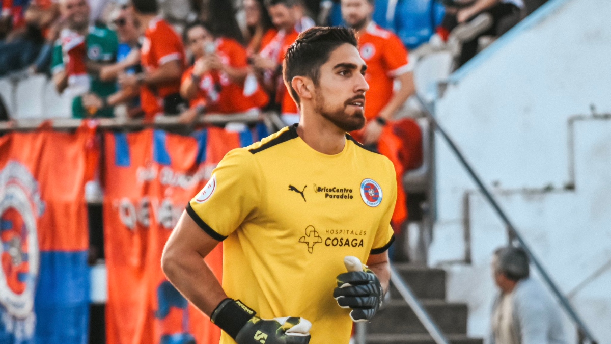 Álex Cobo, portero de la UD Ourense. Foto: UD Ourense.