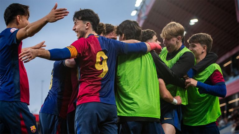 Los jugadores del FC Barcelona juvenil celebrando un gol. Foto: FC Barcelona.