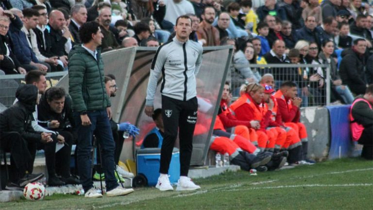 José Ramón Rodríguez, entrenador del Orihuel CF. Foto: club.