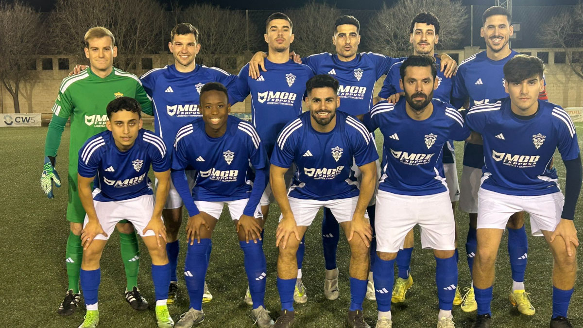 Once del Paiporta CF en el partido de La Nostra Copa. 