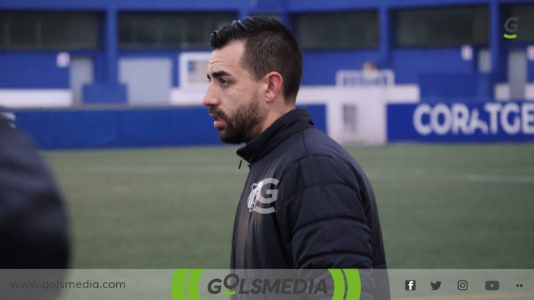 Sergio Carot, entrenador del Ribarroja CF.