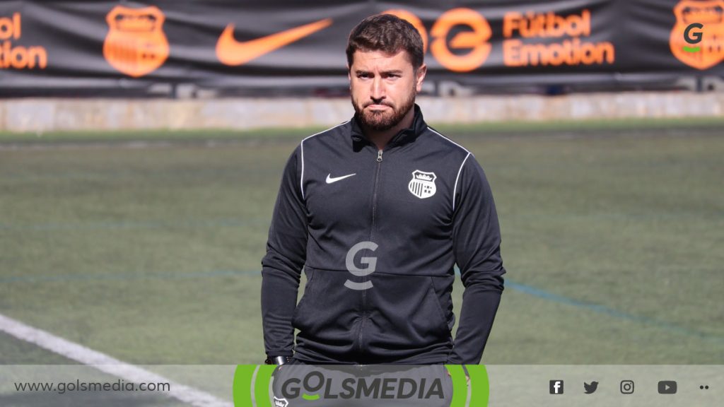 Xavi Giménez, entrenador del Torrent CF.