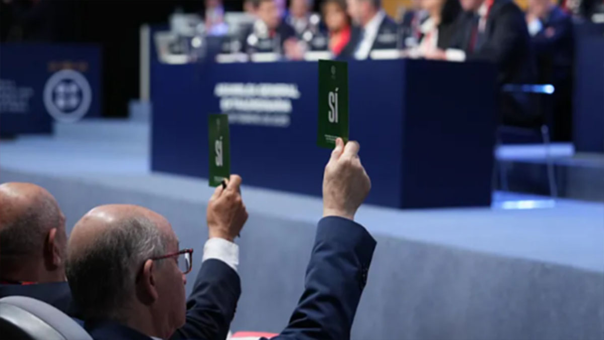 Votación en la Asamblea General de la RFEF. Foto: RFEF. 