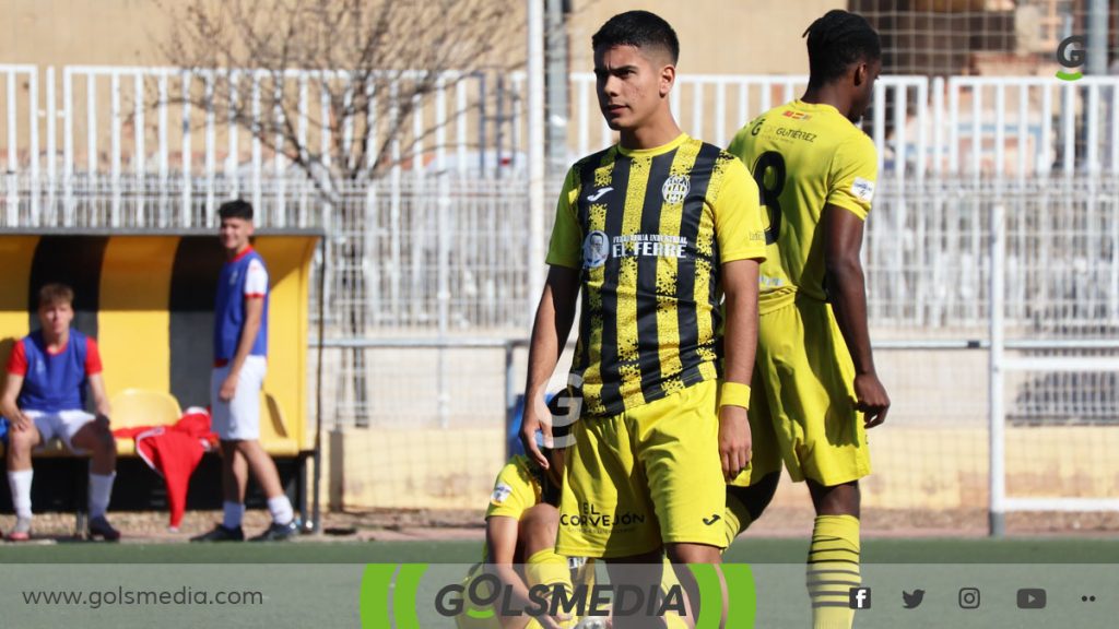 Agus, jugador del Paterna CF.