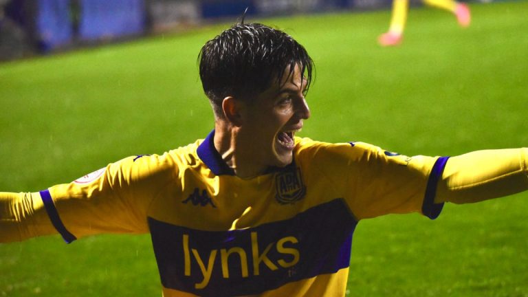 Capi celebrando un gol para el Alcorcón. Foto: AD Alcorcón.