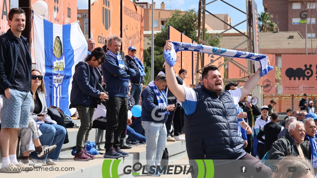 Aficionados del Atlético Baleares en Torrent.