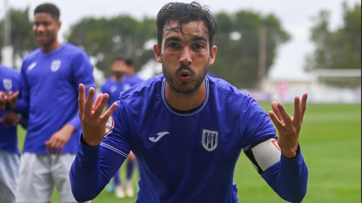 Fofo, jugador del AC Torrellano celebrando un gol. Foto: AC Torrellano. 