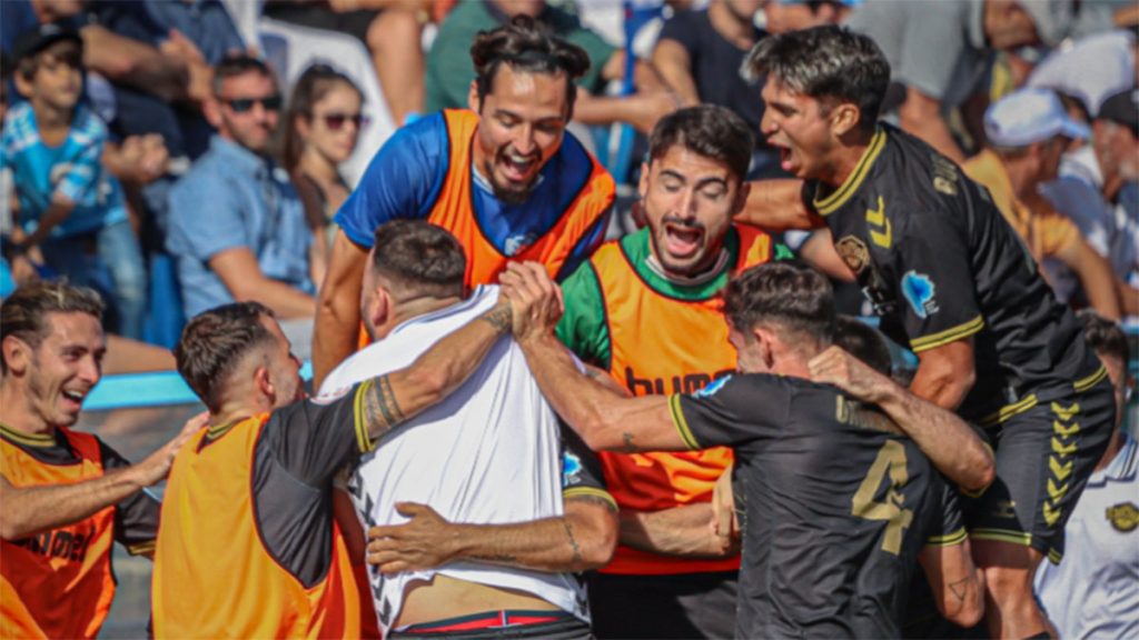 Celebración del gol del CF Intercity. Foto: CF Intercity.