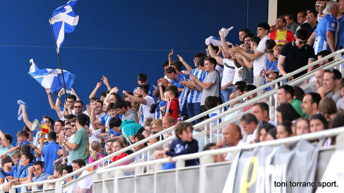 La afición de la SD Ejea en el Luchán. Foto: SD Ejea.