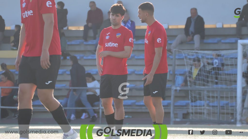 Izán Martínez, jugador del CD Burriana.