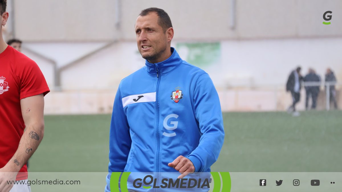 Kikín, entrenador del Benigànim CF.