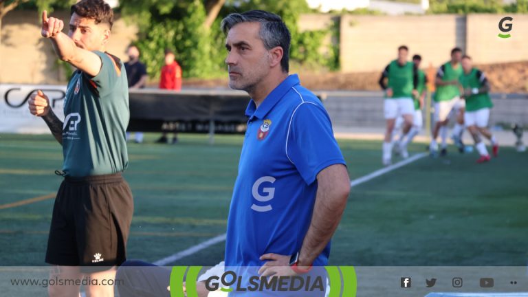 Javi Pons, entrenador del CD Utiel.