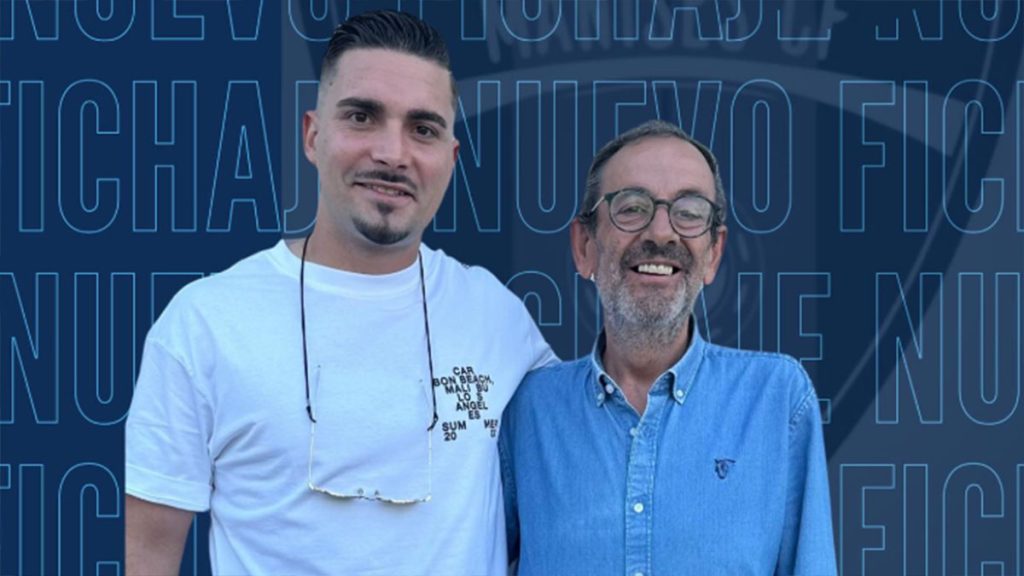 David Catalán con el Presidente Manuel Regalado. Foto: Manises CF.