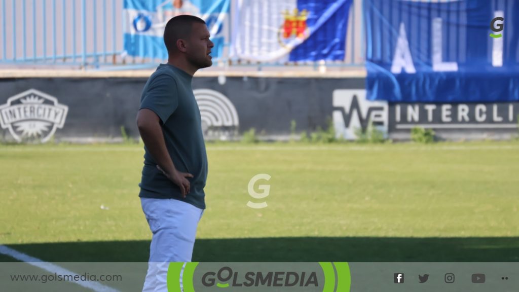 José Manuel Ruiz, entrenador del CFI Alicante.