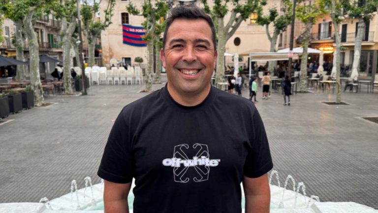 Óscar Troya, entrenador de la UD Poblense.